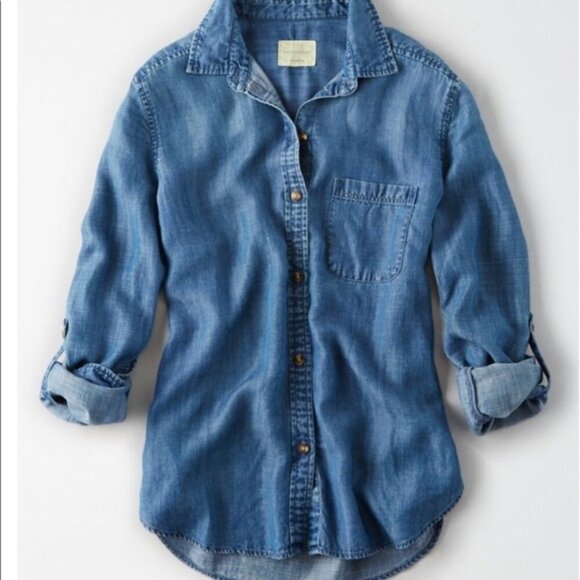 Women's American Eagle Denim Chambray Boyfriend Fit Button Down Shirt - Size S - Picture 3 of 10